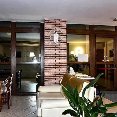 Guest house La Gemma Rossa Martiniana Po