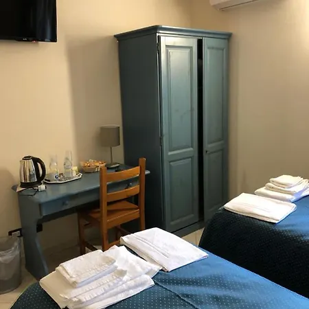 ゲストハウス La Gemma Rossa Martiniana Po